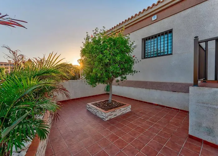 Calma Paraiso Jacuzzi Sea View * Playa Paraiso (Tenerife)