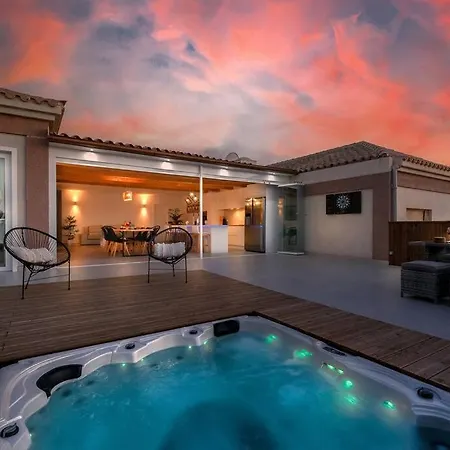 Calma Paraiso Jacuzzi Sea View بلايا بارايسو